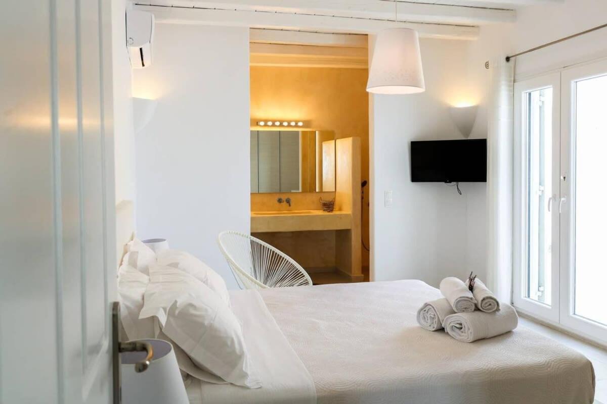 Luxury White Oasis W Private Pool In Mikonos Villa Kalafatis