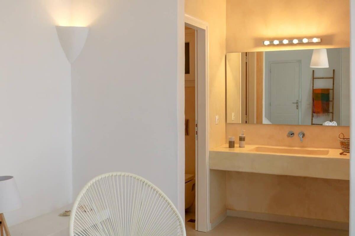 Luxury White Oasis W Private Pool In Mikonos Kalafatis